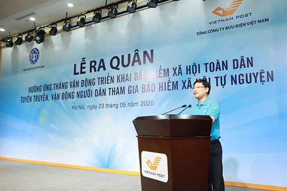 Tổng giám đốc Vietnam Post Chu Quang Hào phát biểu tại lễ ra quân.